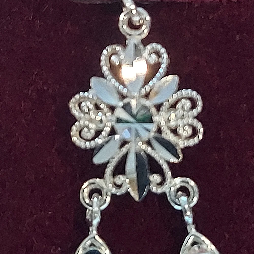 Zales Silver Floral Earrings - Picture 4 of 4